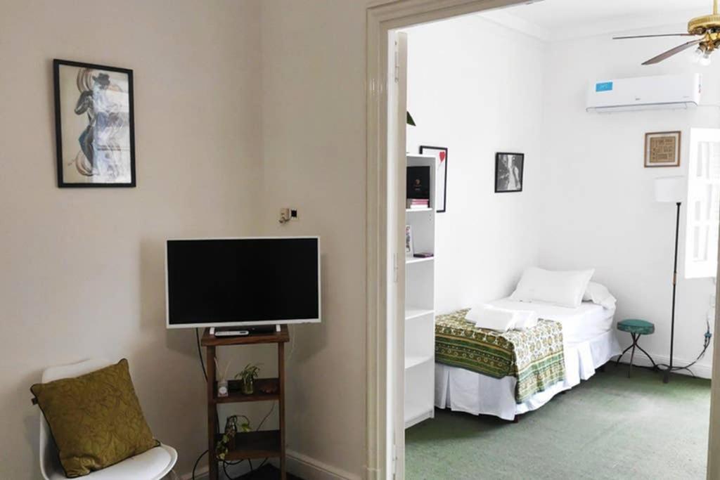Amplio, Tranquilo Y Muy Luminoso Departamento De 3 Ambientes A Metros Del Obelisco Y Del Teatro Colon Apartment Buenos Aires Ngoại thất bức ảnh